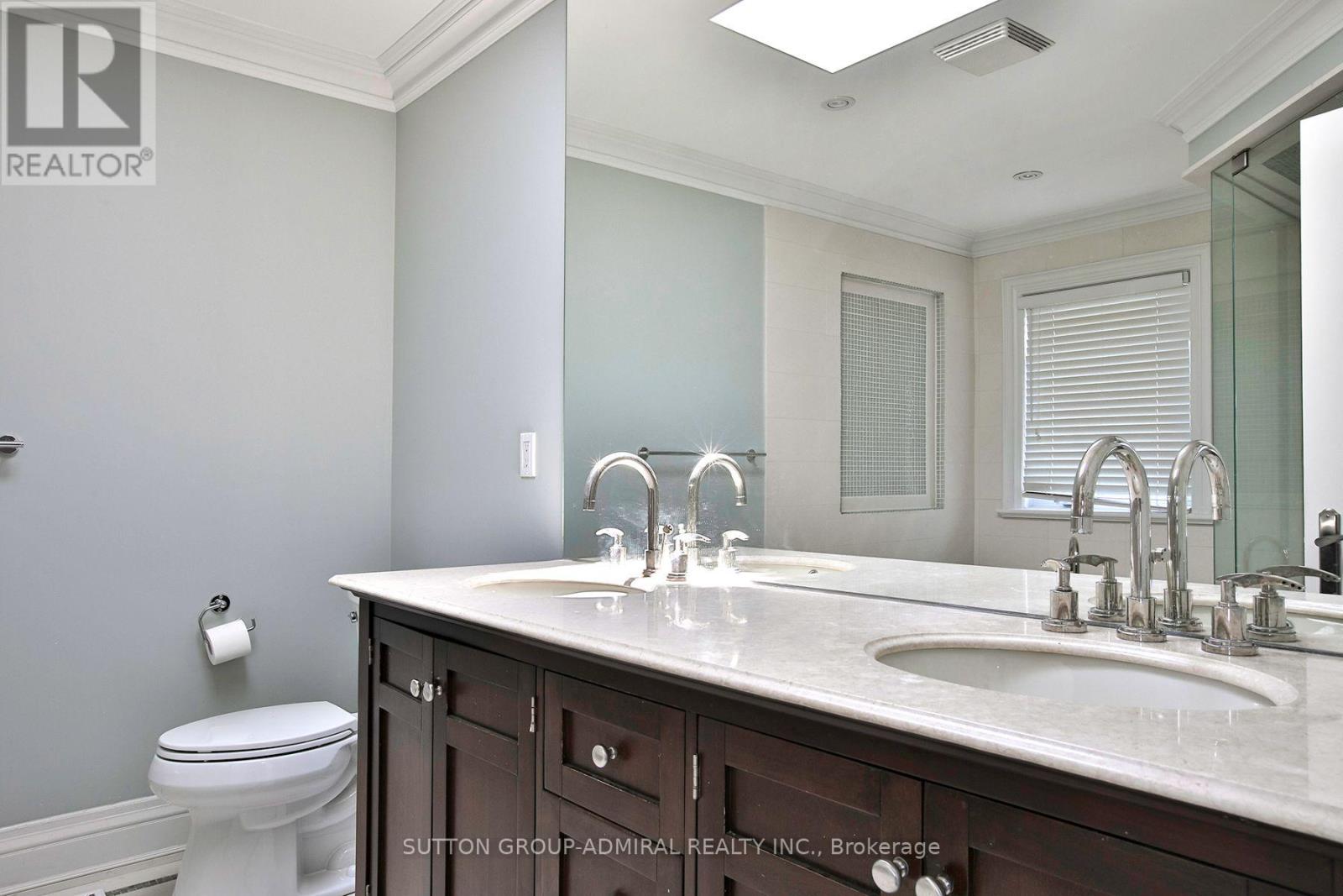 21 Dunblaine Avenue, Toronto, Ontario  M5M 2R6 - Photo 18 - C13075912