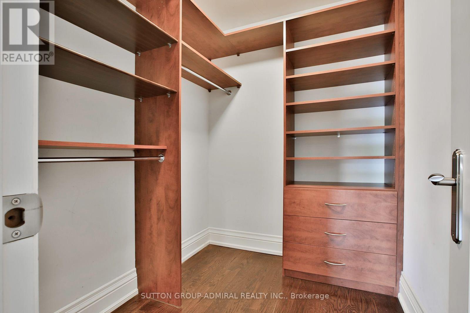 21 Dunblaine Avenue, Toronto, Ontario  M5M 2R6 - Photo 20 - C13075912