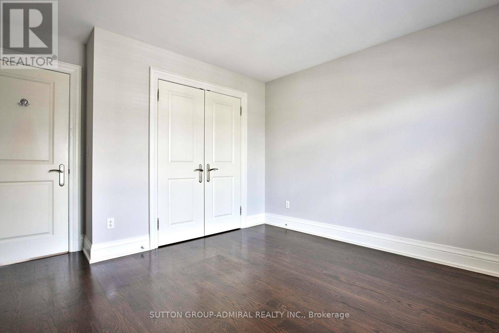 21 Dunblaine Avenue, Toronto, Ontario  M5M 2R6 - Photo 24 - C13075912