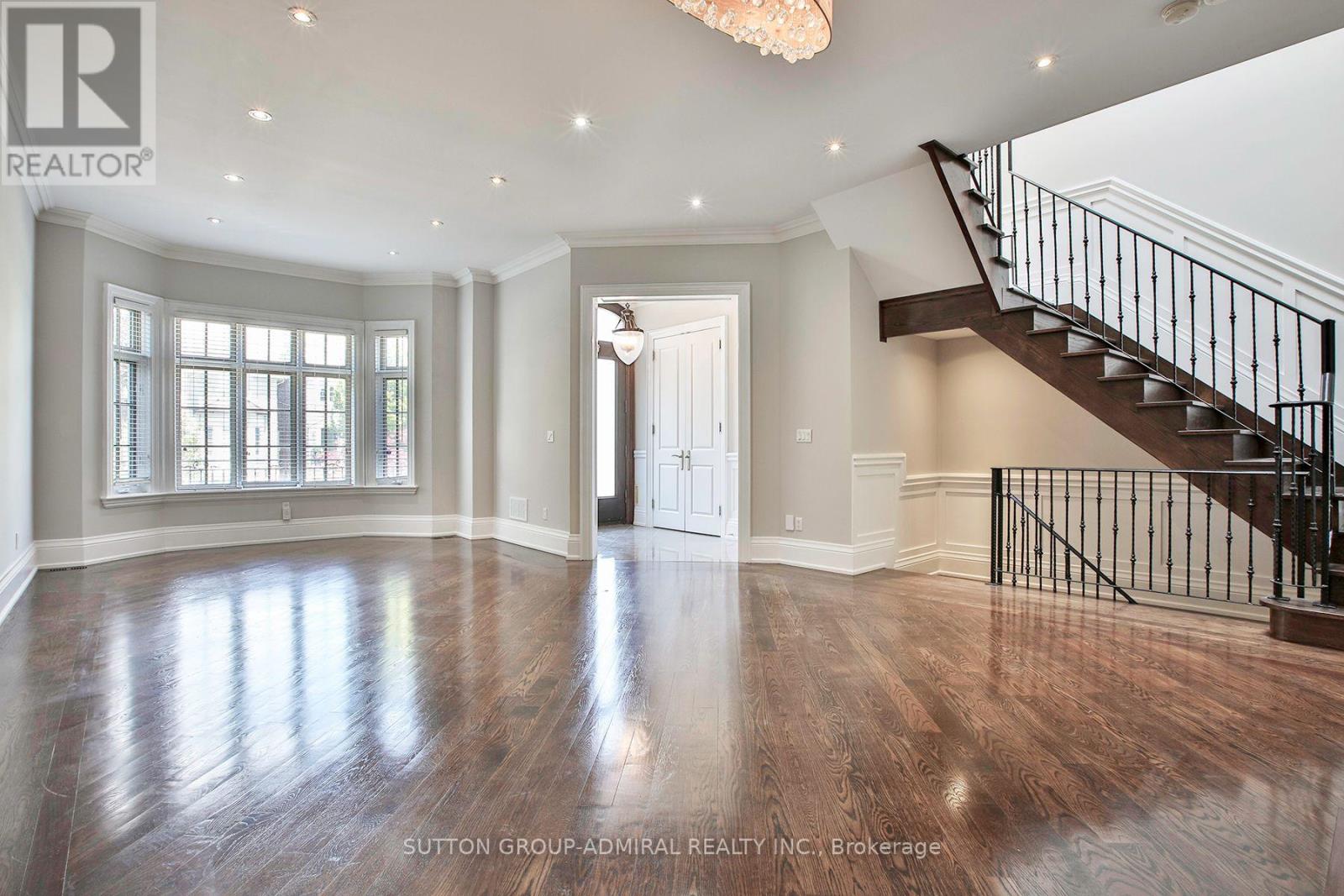 21 Dunblaine Avenue, Toronto, Ontario  M5M 2R6 - Photo 6 - C13075912