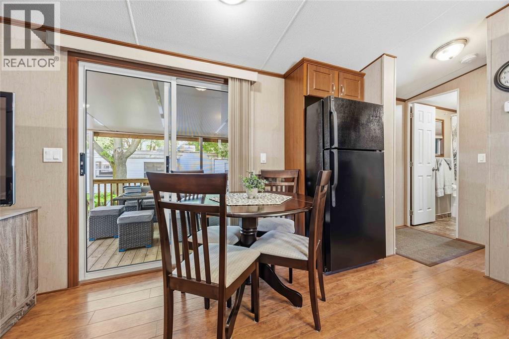 9338 West Ipperwash Road West Unit# J52, Lambton Shores photo 12