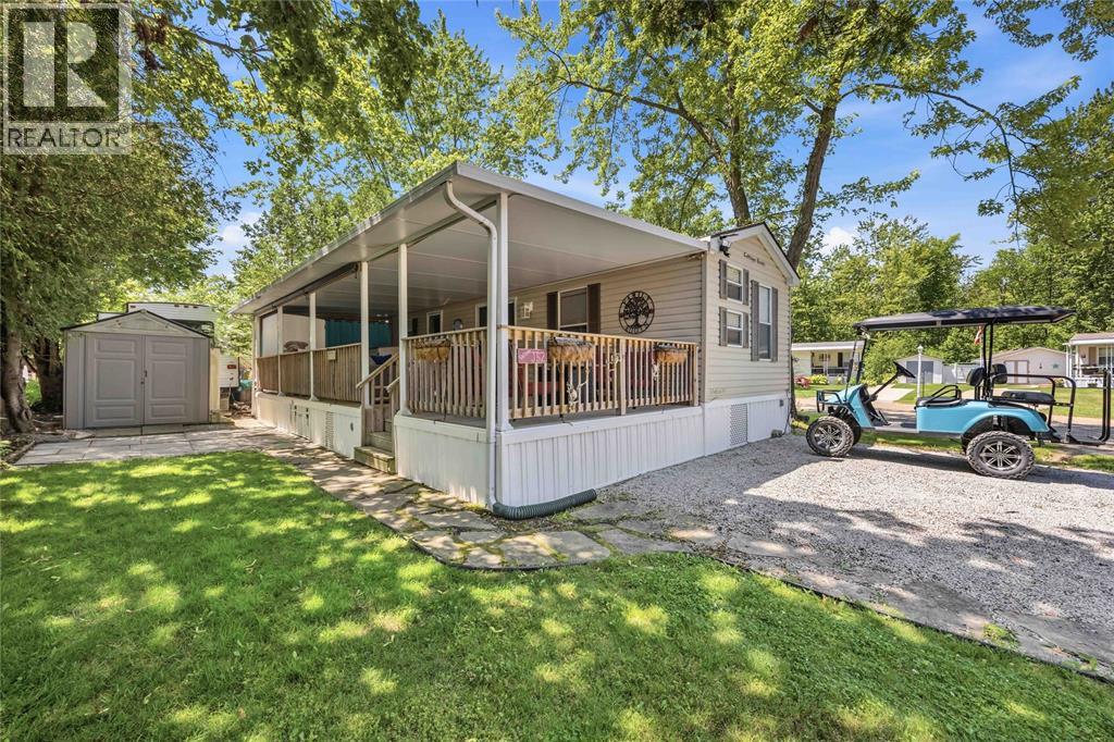 9338 West Ipperwash Road West Unit# J52, Lambton Shores photo 2