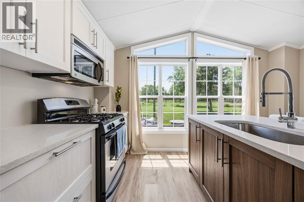 9338 West Ipperwash Road Unit# R6, Lambton Shores photo 10