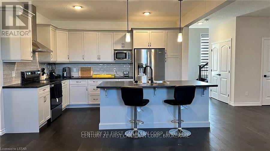 63 Royal Crescent, Southwold, Ontario  N5P 3T2 - Photo 3 - X13542618