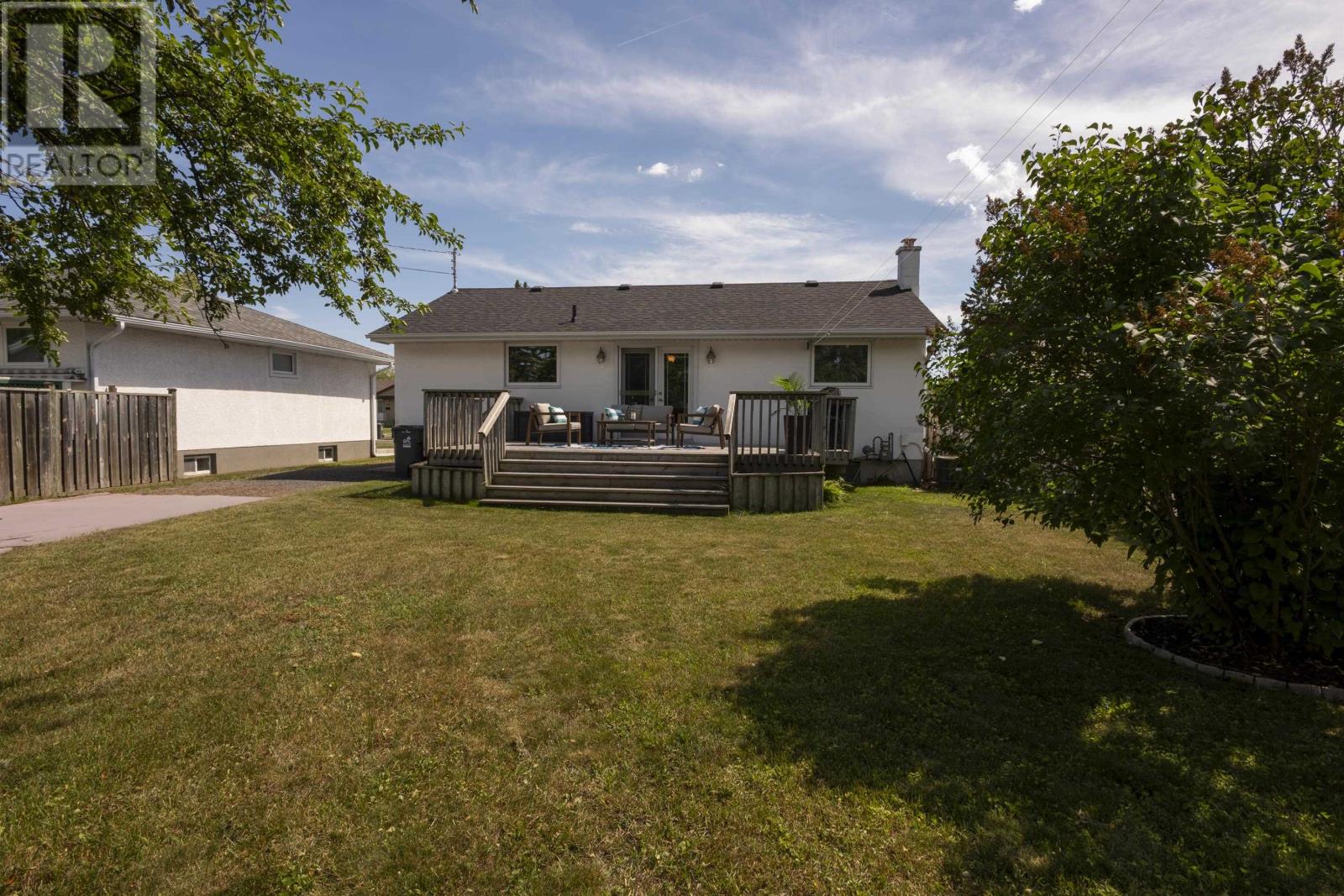 113 Isabella St. W., Thunder Bay, Ontario  P7E 5N3 - Photo 2 - TB2601876