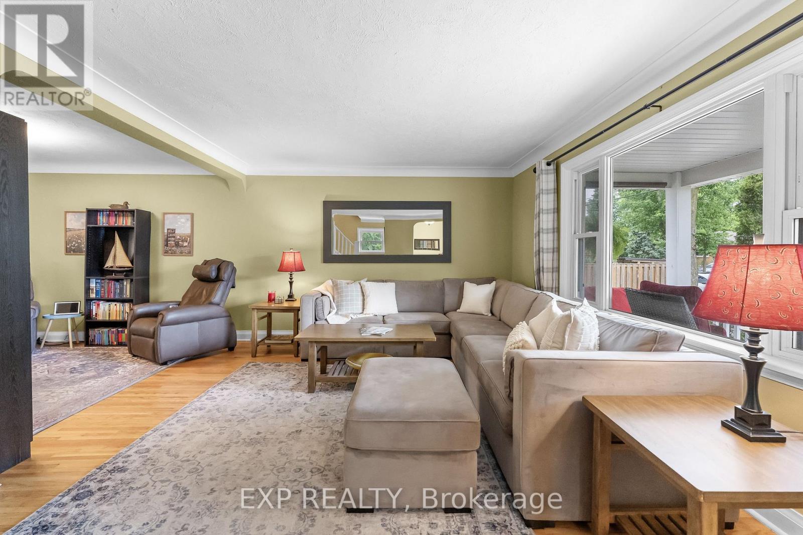 6276 Stamford Green Drive, Niagara Falls (Stamford), Ontario  L2J 1T3 - Photo 15 - X13542430