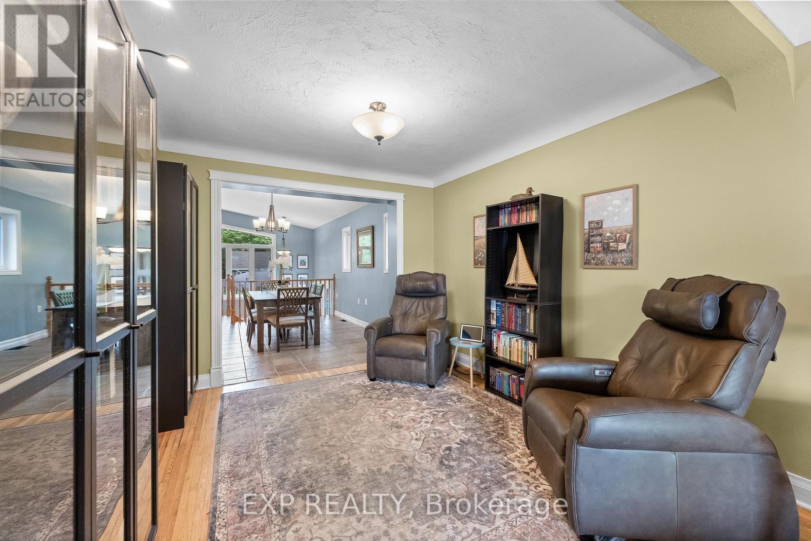 6276 Stamford Green Drive, Niagara Falls (Stamford), Ontario  L2J 1T3 - Photo 17 - X13542430