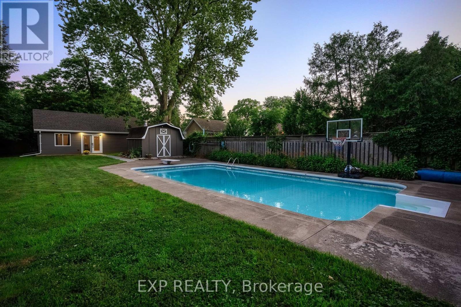 6276 Stamford Green Drive, Niagara Falls (Stamford), Ontario  L2J 1T3 - Photo 5 - X13542430