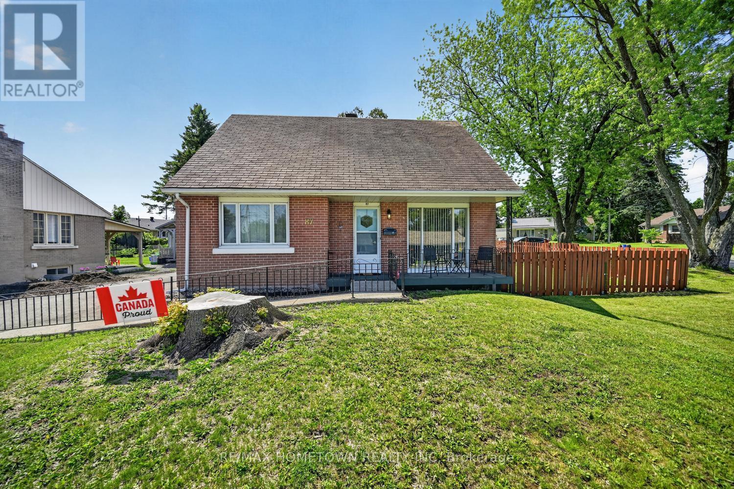 87 BROOKVIEW CRESCENT, Brockville