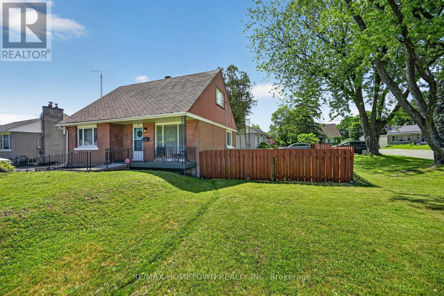 87 Brookview Crescent, Brockville, Ontario  K6V 4P3 - Photo 3 - X13542268