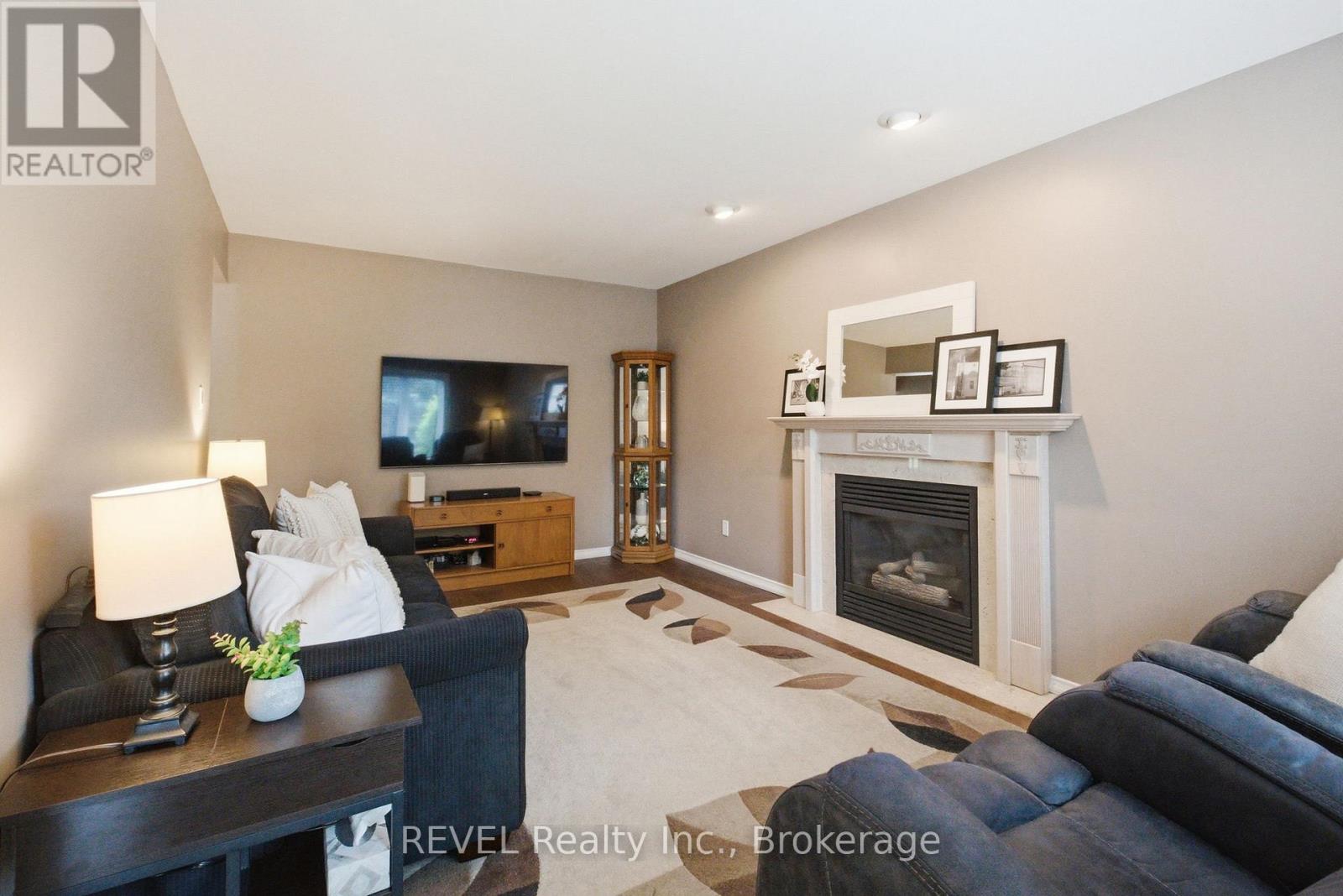 150 Fallingbrook Street, Whitby, Ontario  L1R 2G2 - Photo 12 - E13542382