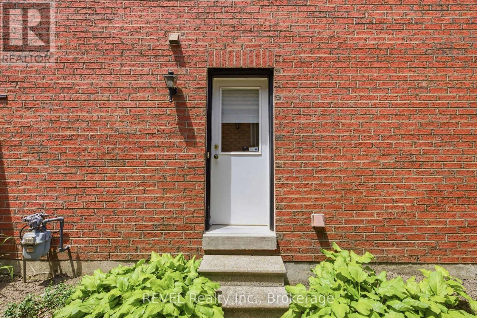 150 Fallingbrook Street, Whitby, Ontario  L1R 2G2 - Photo 33 - E13542382