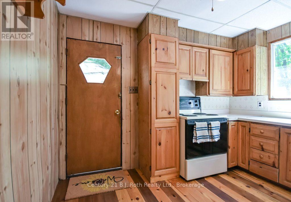 7624 South River Road, Ramara, Ontario  L0K 2B0 - Photo 17 - S13542362