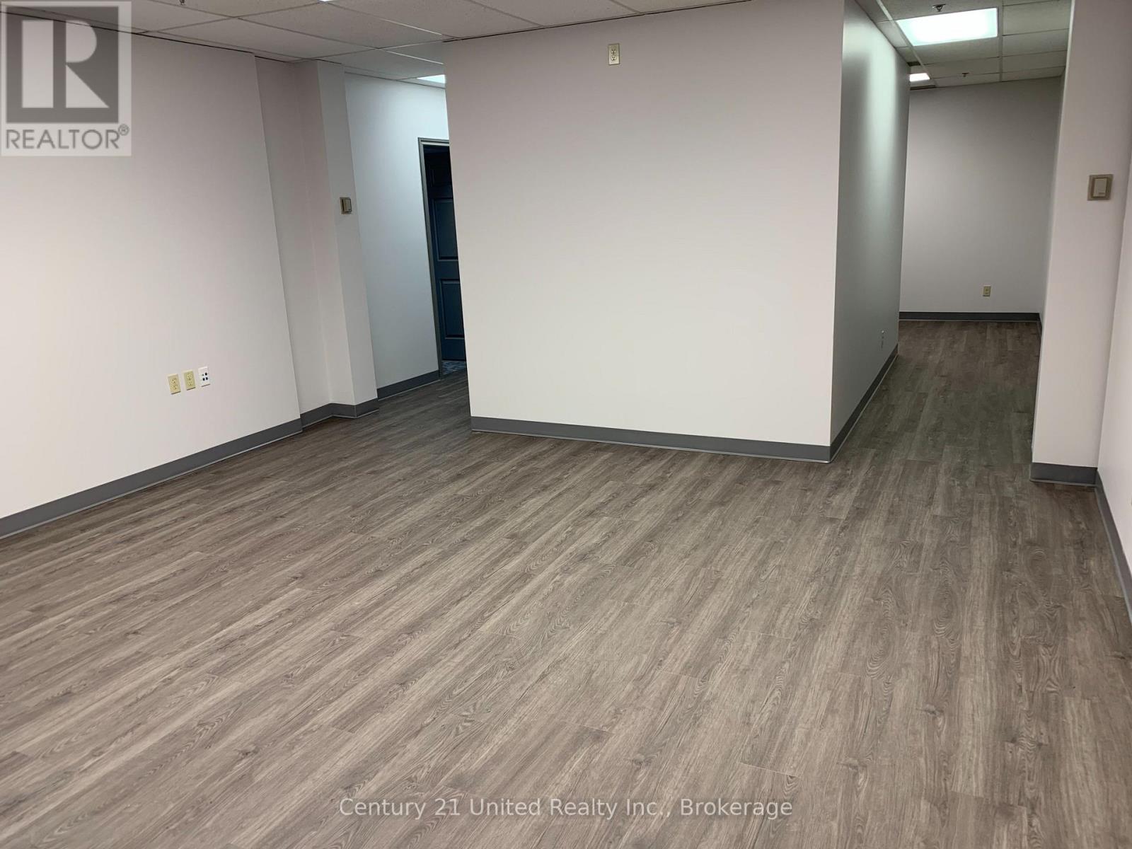 205 - 261 George Street N, Peterborough, Ontario  K9J 3G9 - Photo 2 - X13542580