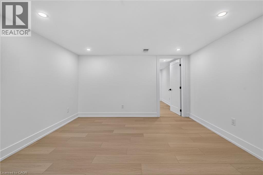 124 Corman Avenue, Stoney Creek, Ontario  L8G 3W4 - Photo 37 - 40845048