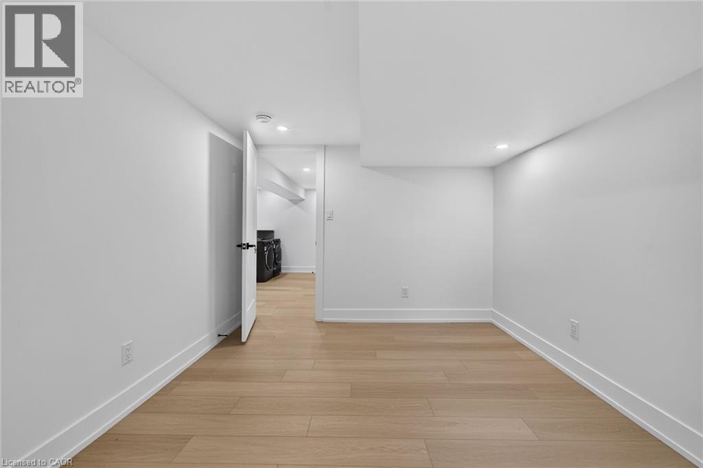 124 Corman Avenue, Stoney Creek, Ontario  L8G 3W4 - Photo 47 - 40845048