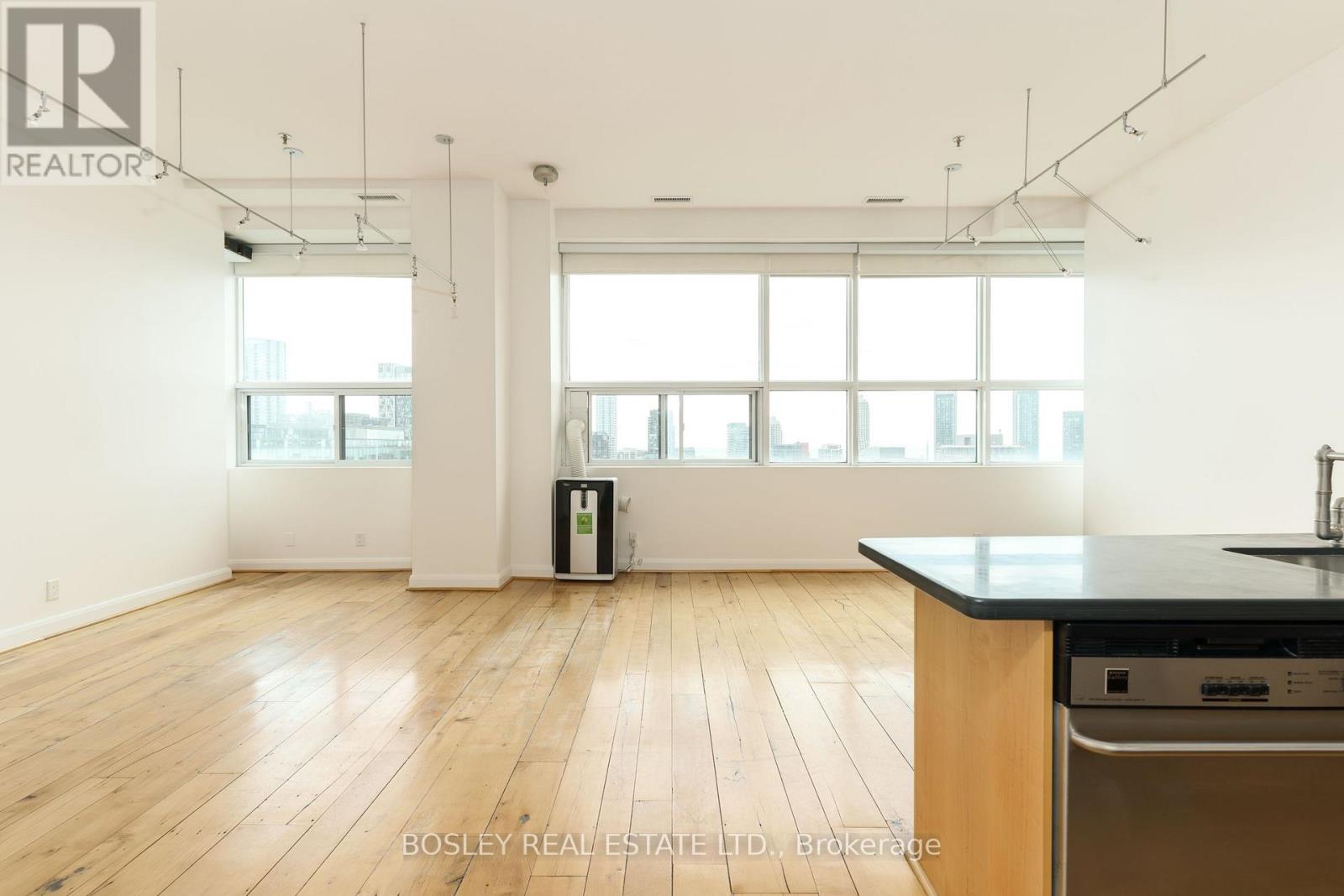 1212 - 700 King Street W, Toronto, Ontario  M5V 2Y6 - Photo 5 - C13542254