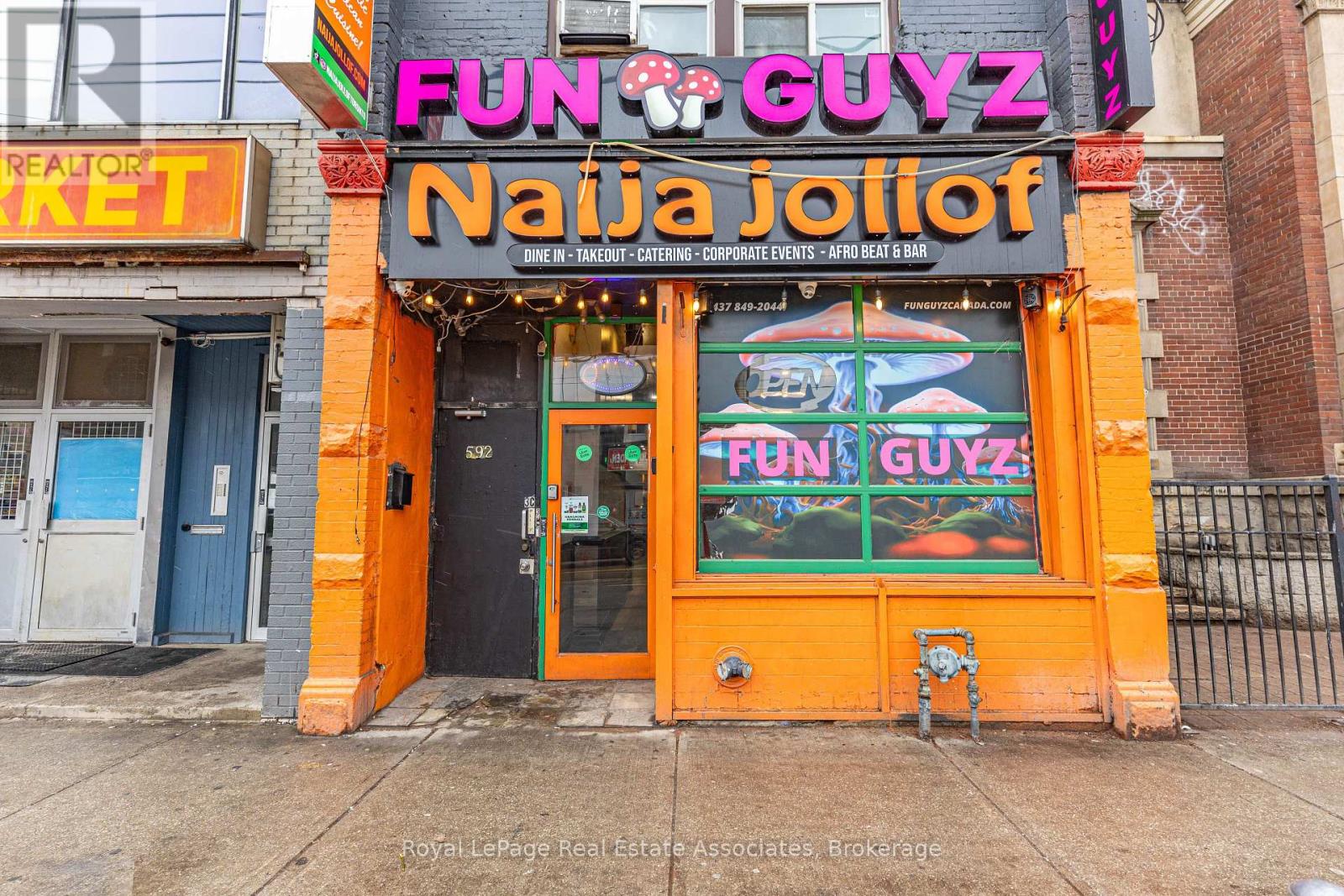 592 Queen Street W, Toronto, Ontario M6J 1E3 - Photo 2 - C13542388