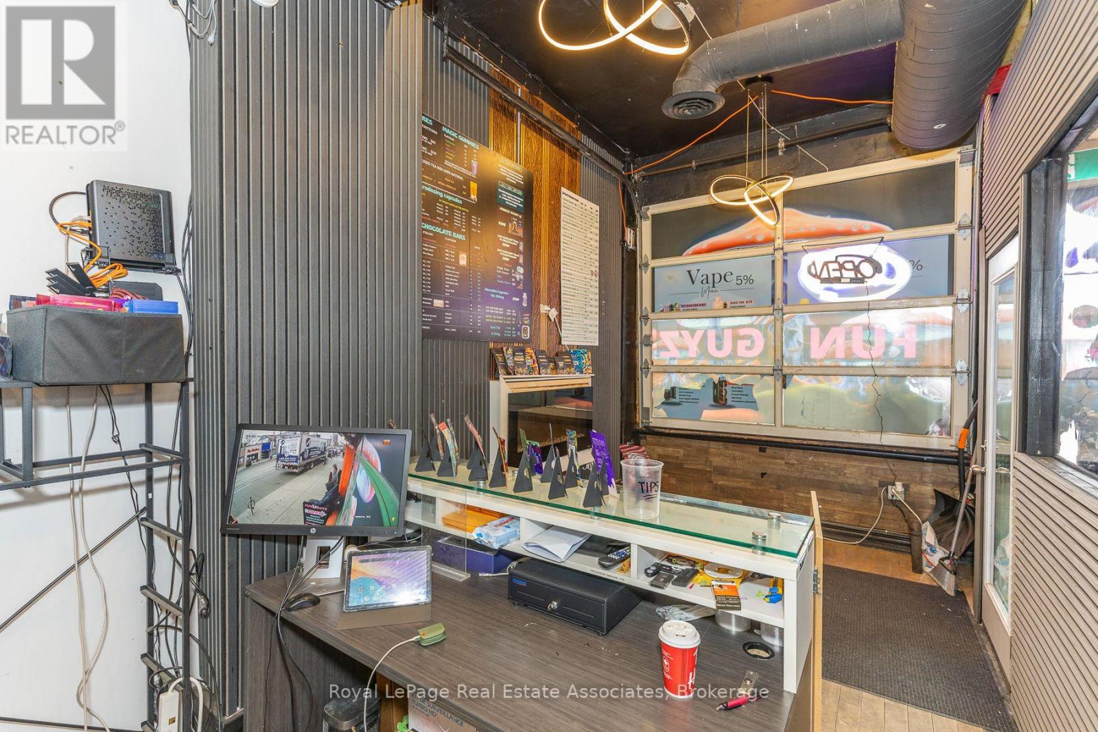 592 Queen Street W, Toronto, Ontario M6J 1E3 - Photo 5 - C13542388