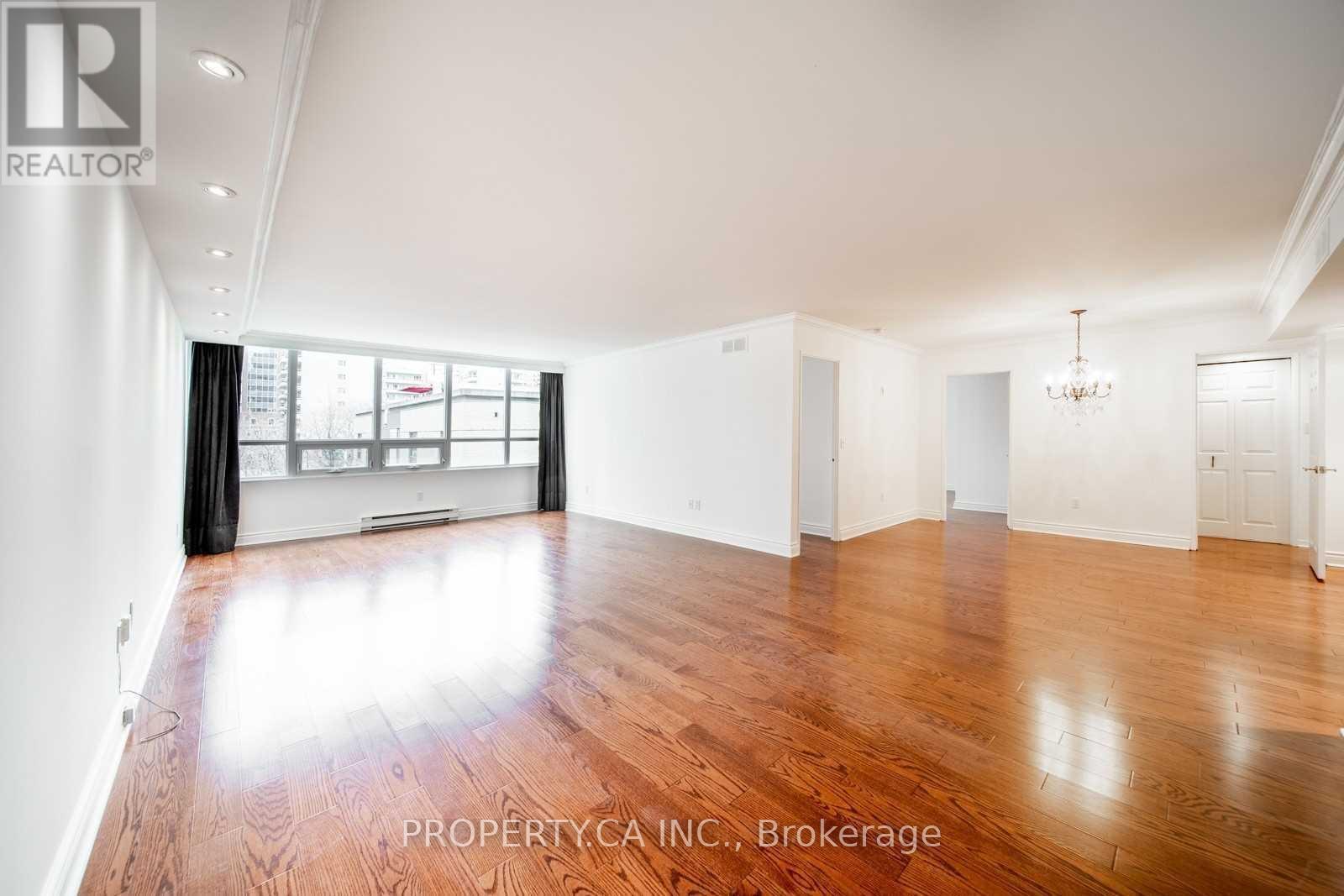 402 - 71 Charles Street E, Toronto, Ontario M4Y 2T3 - Photo 1 - C13542436