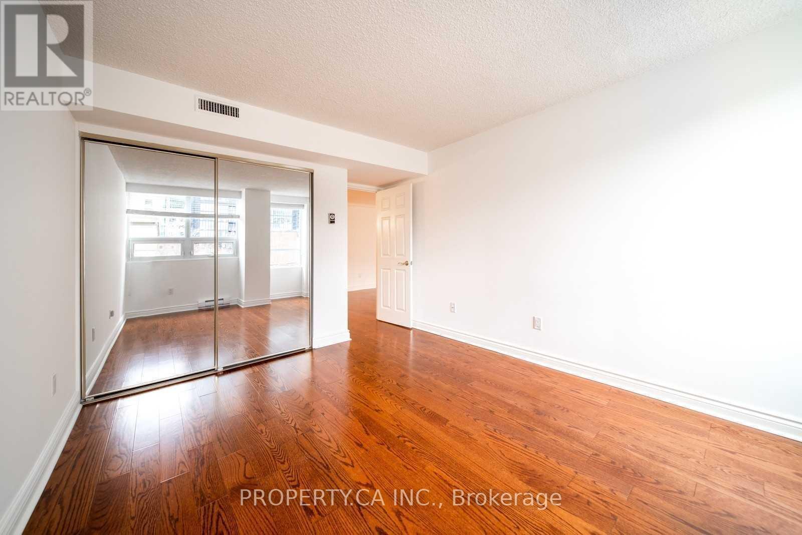 402 - 71 Charles Street E, Toronto, Ontario M4Y 2T3 - Photo 14 - C13542436