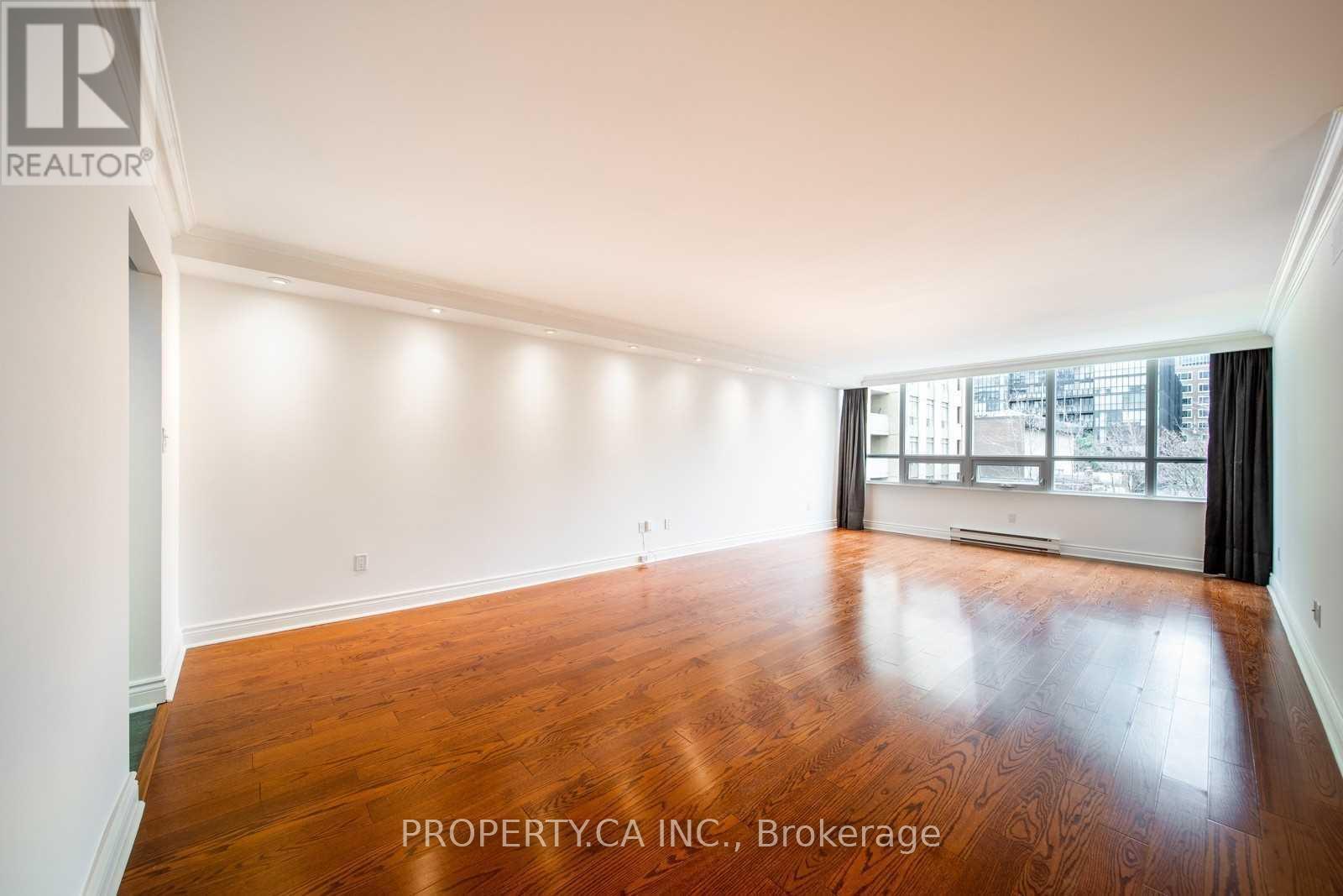 402 - 71 Charles Street E, Toronto, Ontario M4Y 2T3 - Photo 2 - C13542436
