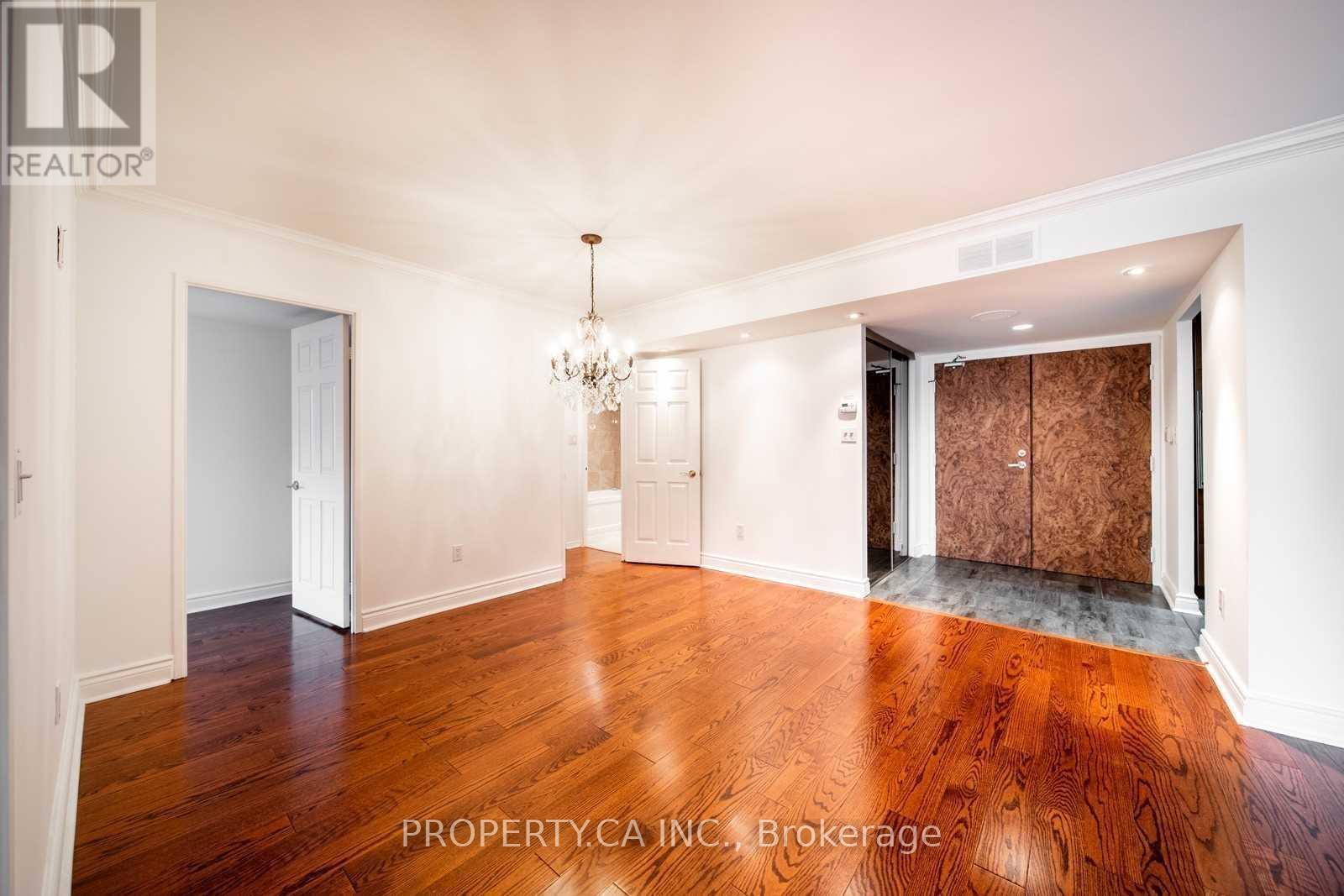 402 - 71 Charles Street E, Toronto, Ontario M4Y 2T3 - Photo 5 - C13542436