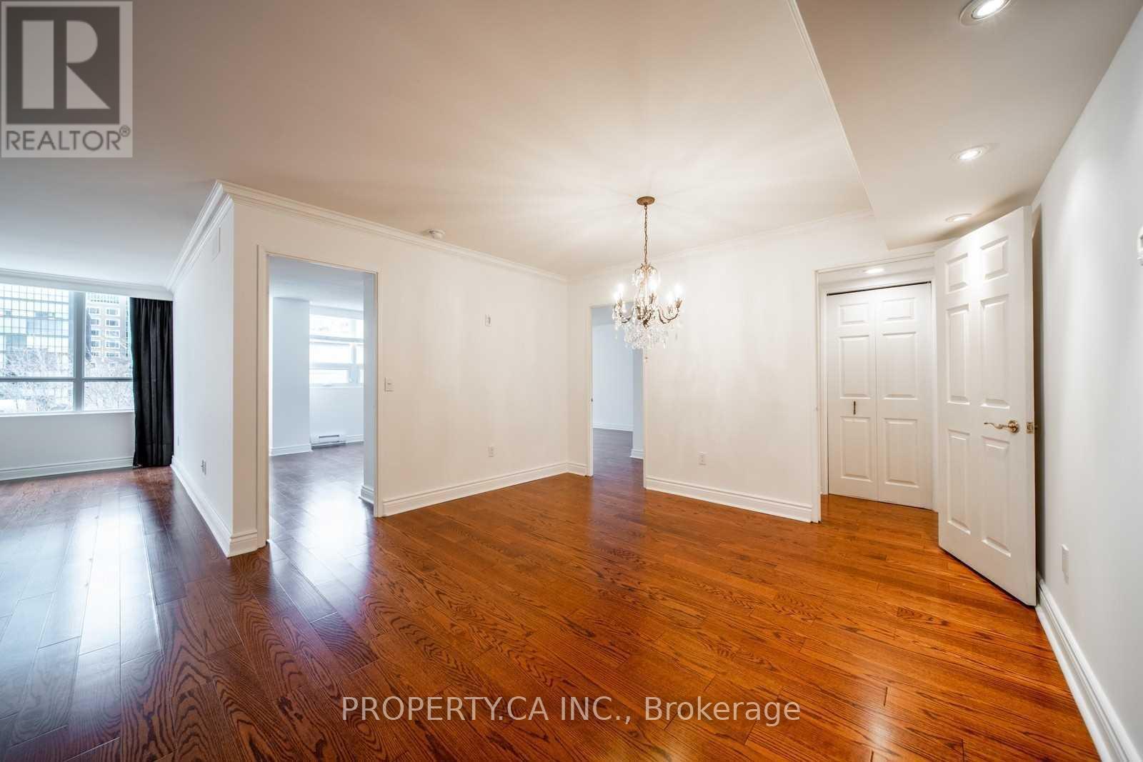 402 - 71 Charles Street E, Toronto, Ontario M4Y 2T3 - Photo 6 - C13542436