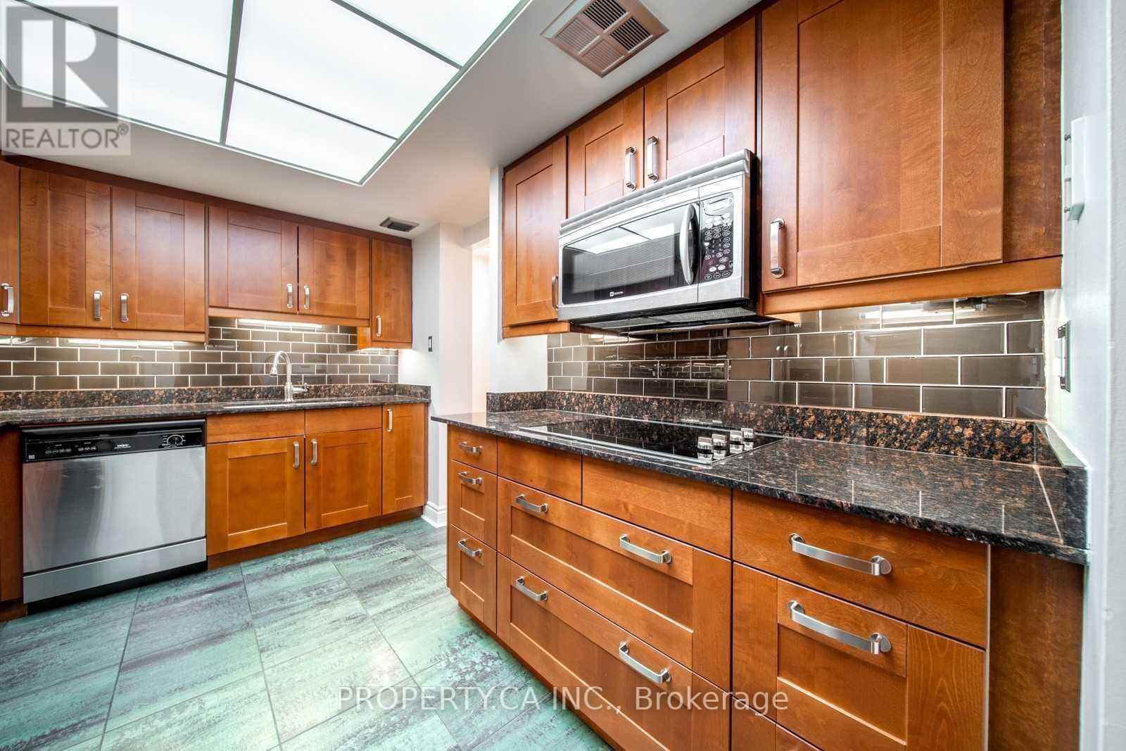 402 - 71 Charles Street E, Toronto, Ontario M4Y 2T3 - Photo 8 - C13542436