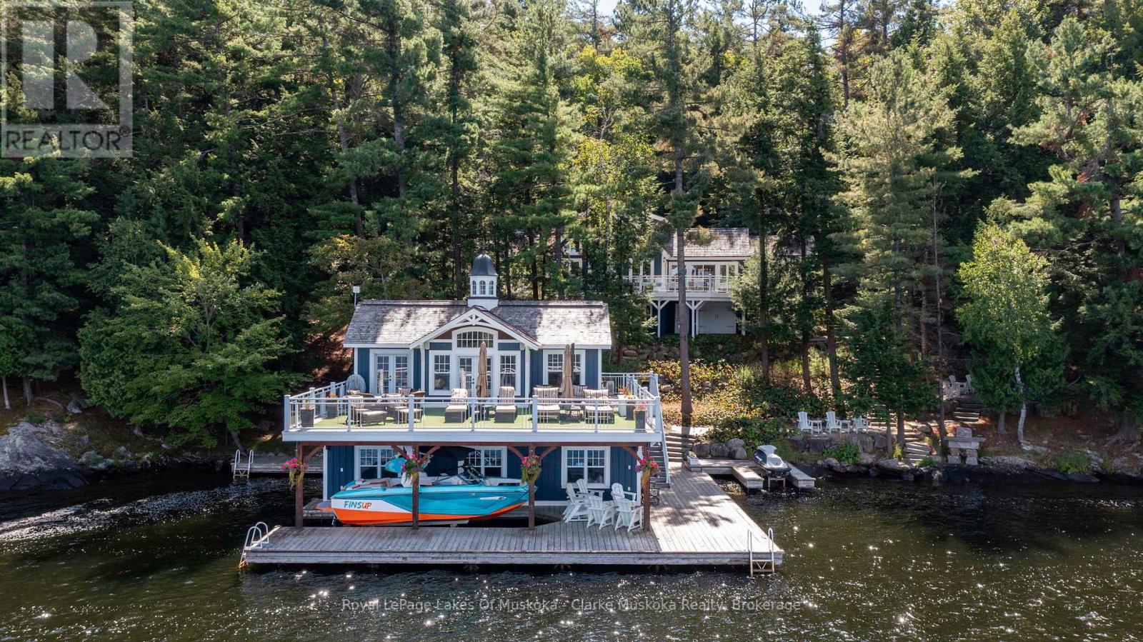 M81 Pine Island #1 Island, Muskoka Lakes, Ontario  P1L 1W8 - Photo 2 - X13542484