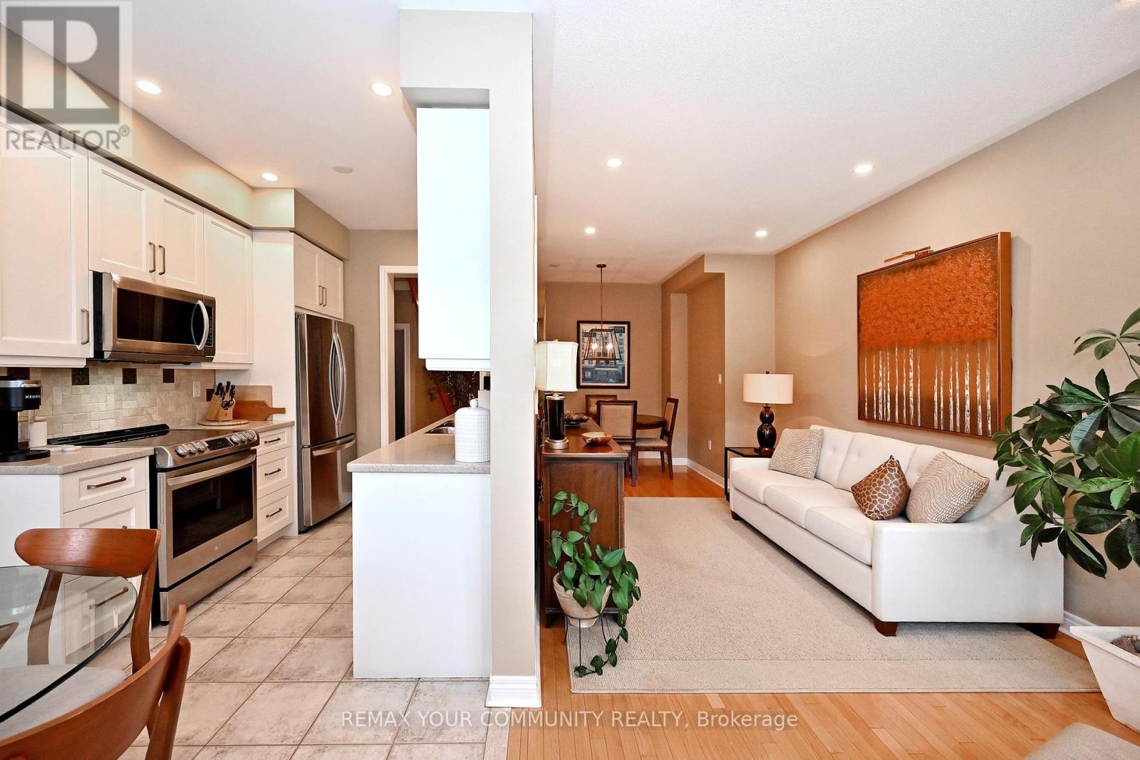4 - 8 Townwood Drive, Richmond Hill, Ontario L4E 4X9 - Photo 13 - N13542508