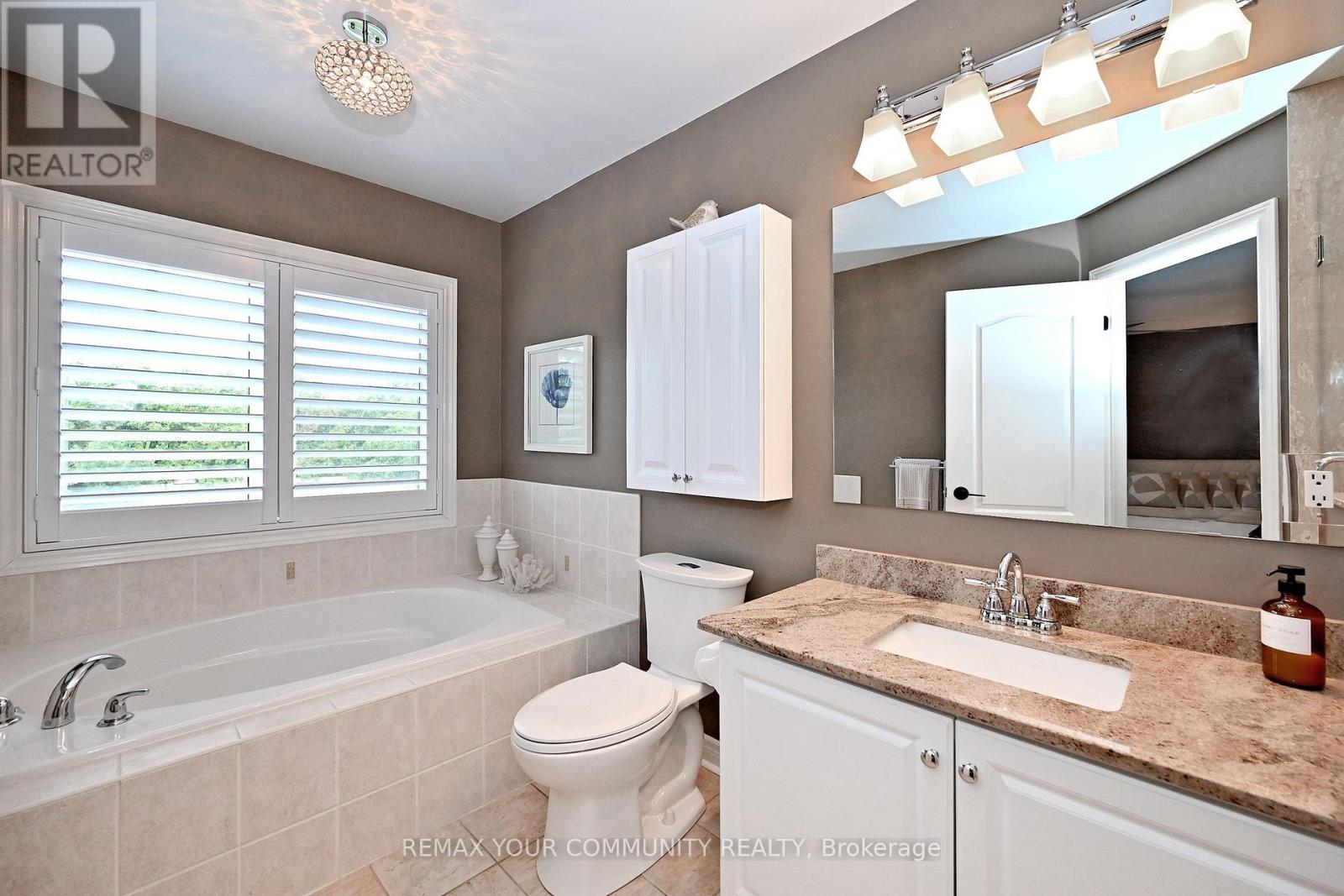 4 - 8 Townwood Drive, Richmond Hill, Ontario L4E 4X9 - Photo 27 - N13542508