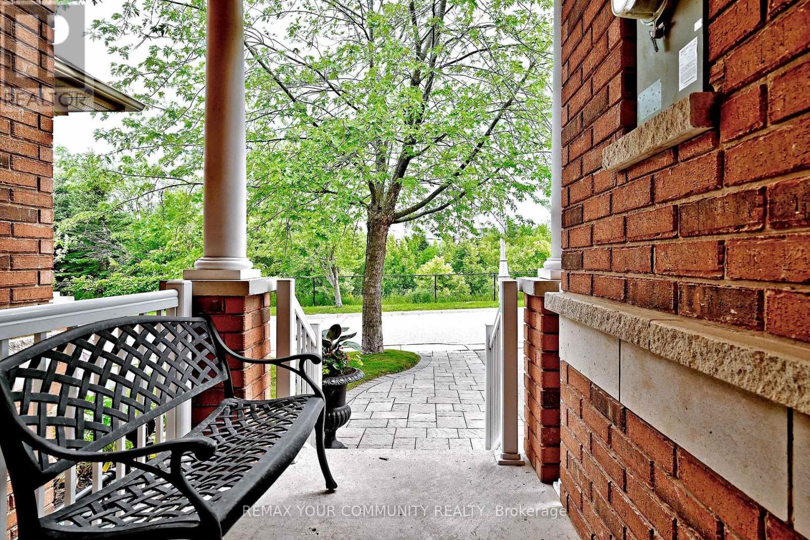 4 - 8 Townwood Drive, Richmond Hill, Ontario L4E 4X9 - Photo 3 - N13542508