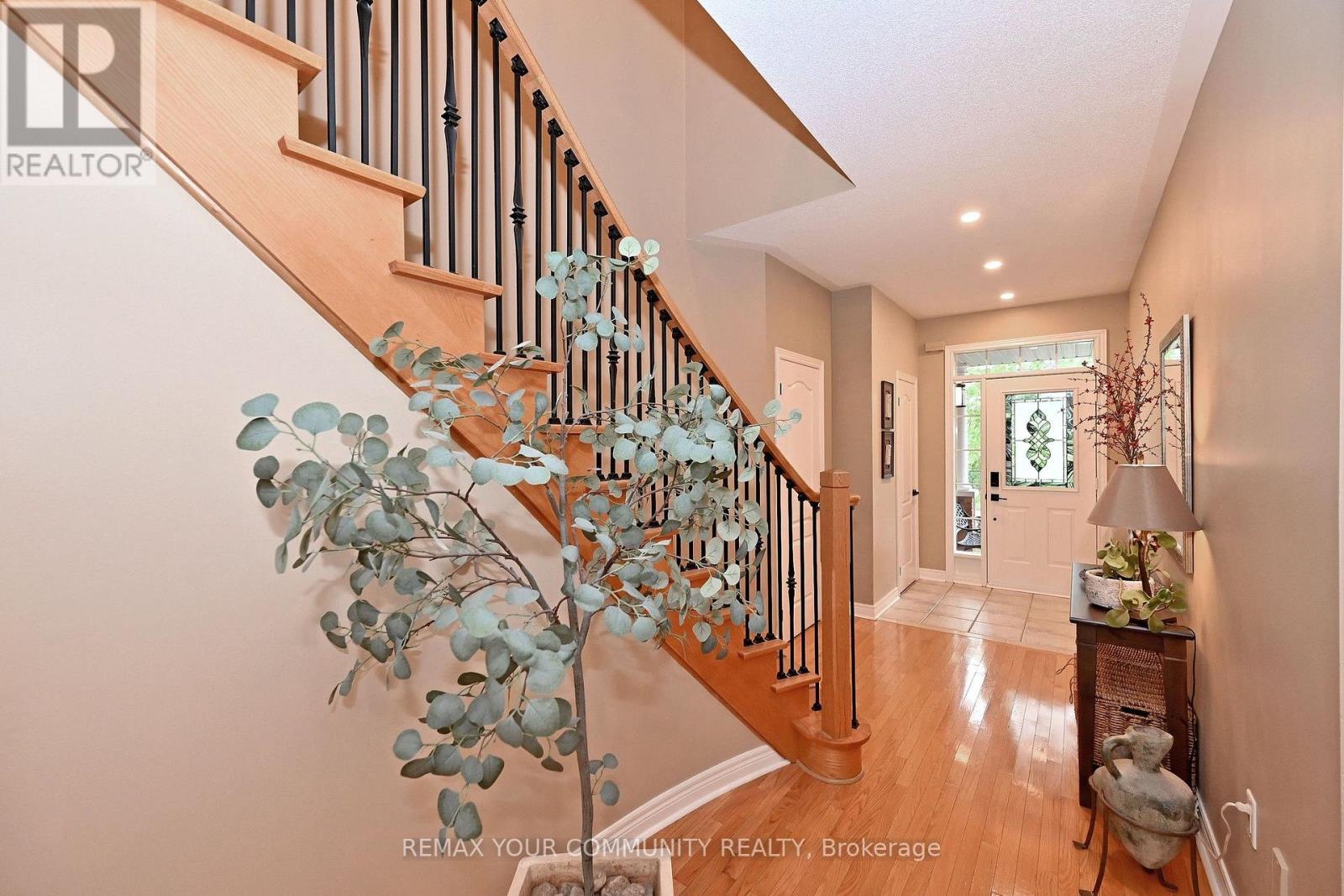 4 - 8 Townwood Drive, Richmond Hill, Ontario L4E 4X9 - Photo 4 - N13542508