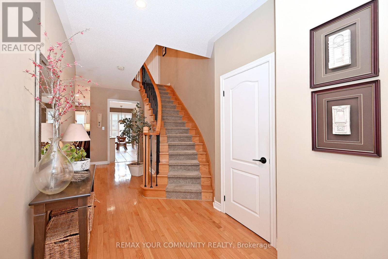 4 - 8 Townwood Drive, Richmond Hill, Ontario L4E 4X9 - Photo 5 - N13542508