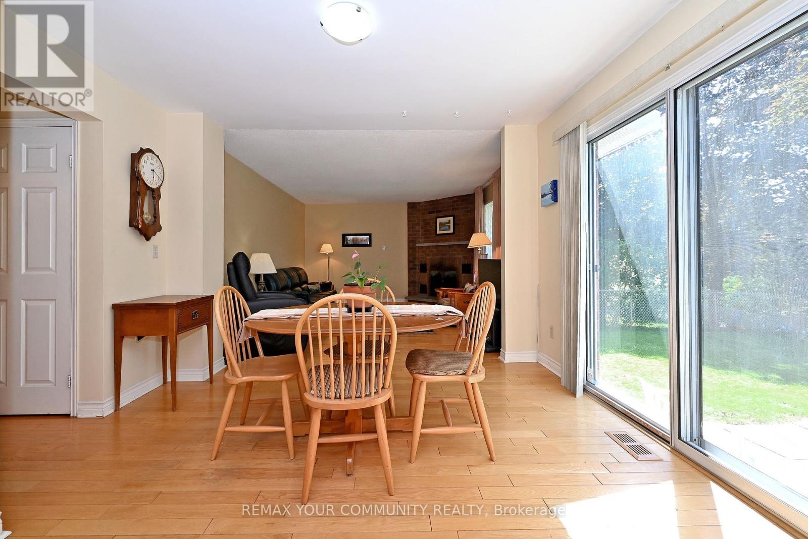49 Tribbling Crescent, Aurora, Ontario L4G 4W7 - Photo 10 - N13542588