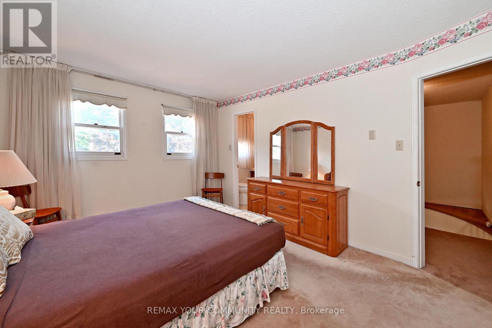 49 Tribbling Crescent, Aurora, Ontario L4G 4W7 - Photo 16 - N13542588