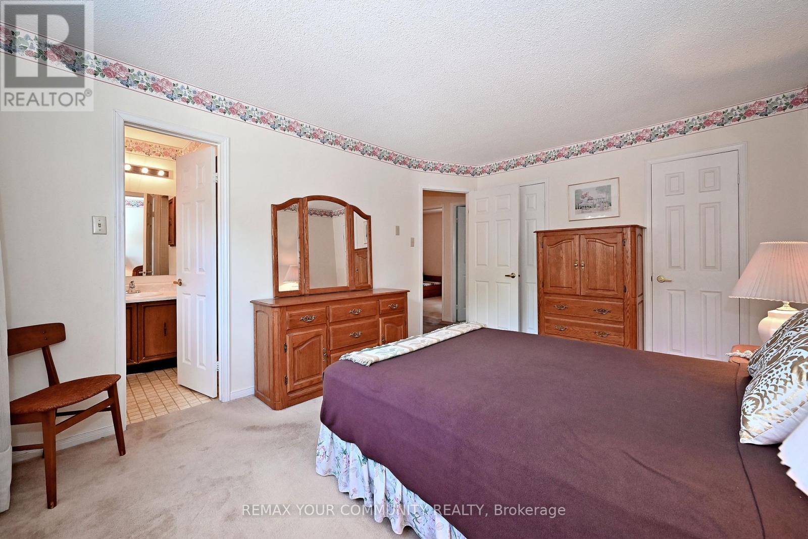 49 Tribbling Crescent, Aurora, Ontario L4G 4W7 - Photo 17 - N13542588