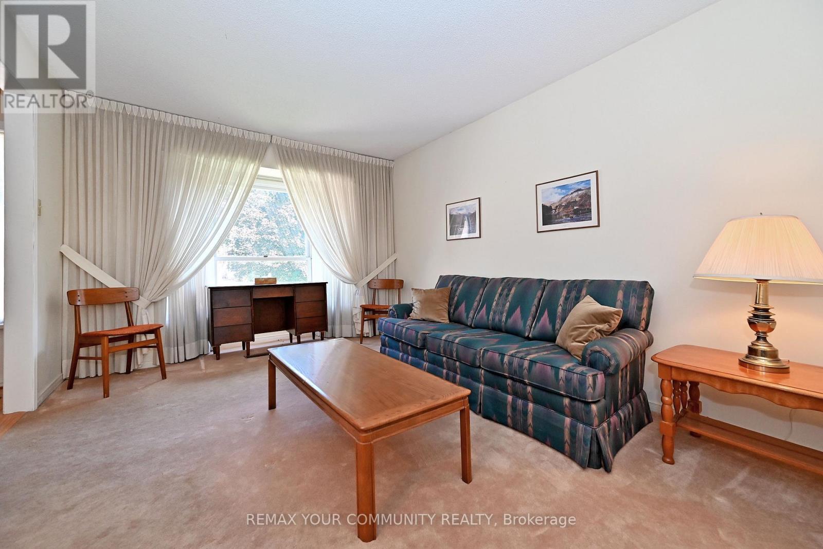 49 Tribbling Crescent, Aurora, Ontario L4G 4W7 - Photo 5 - N13542588