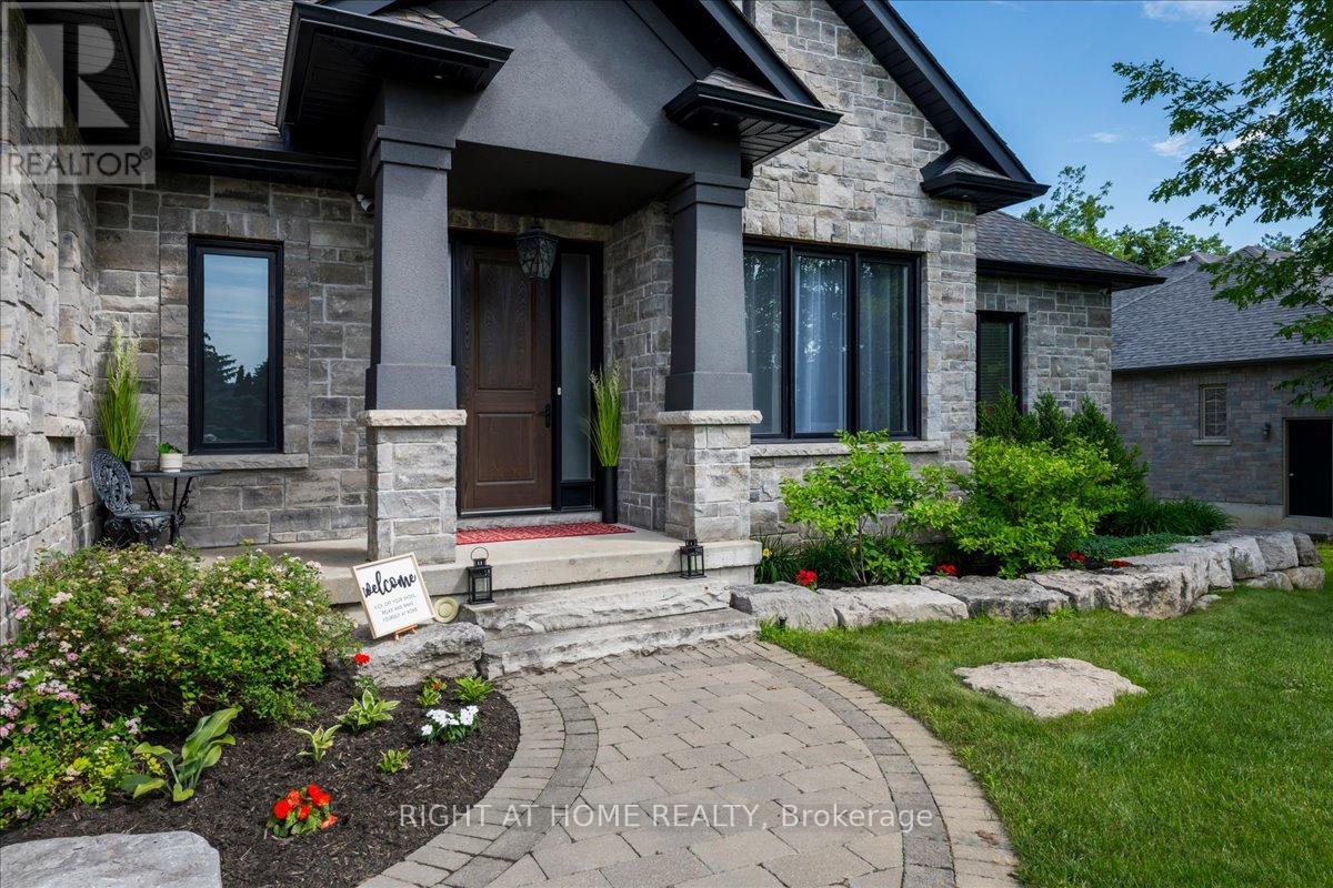 8 Lloyd Cook Drive W, Springwater (Snow Valley), Ontario  L0L 1Y3 - Photo 2 - S13542434