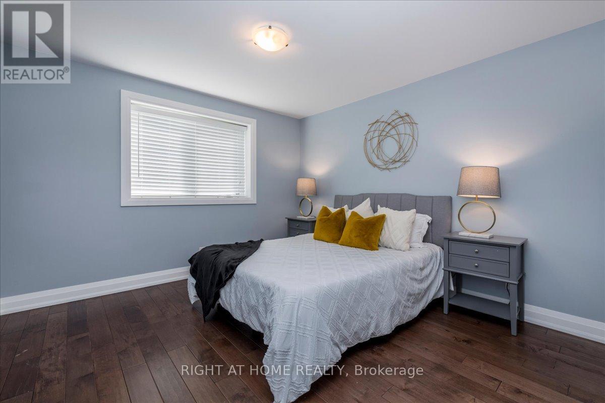 8 Lloyd Cook Drive W, Springwater (Snow Valley), Ontario  L0L 1Y3 - Photo 39 - S13542434