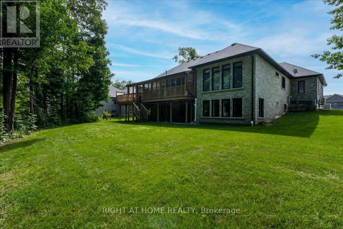 8 Lloyd Cook Drive W, Springwater (Snow Valley), Ontario  L0L 1Y3 - Photo 46 - S13542434
