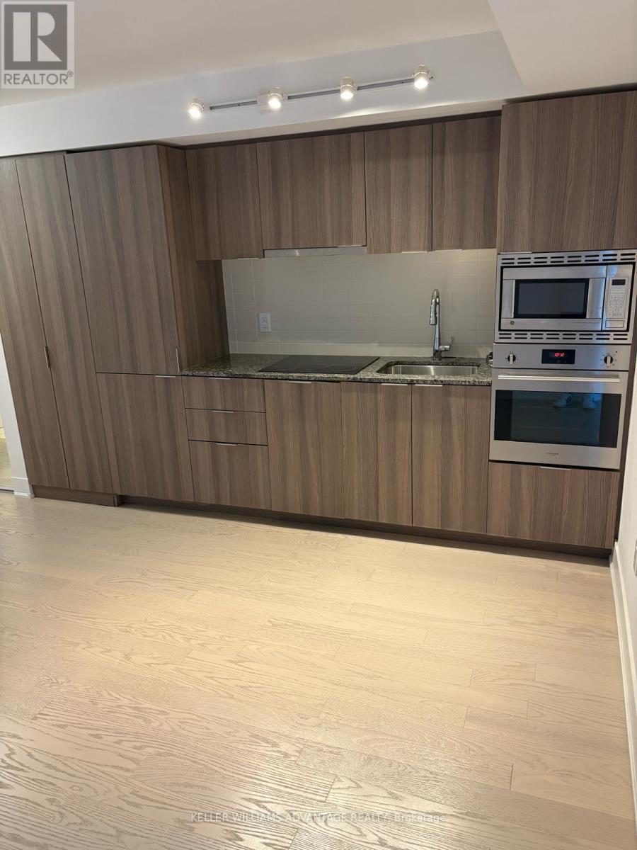 1218 - 955 Bay Street, Toronto, Ontario  M5S 2A2 - Photo 4 - C13537744
