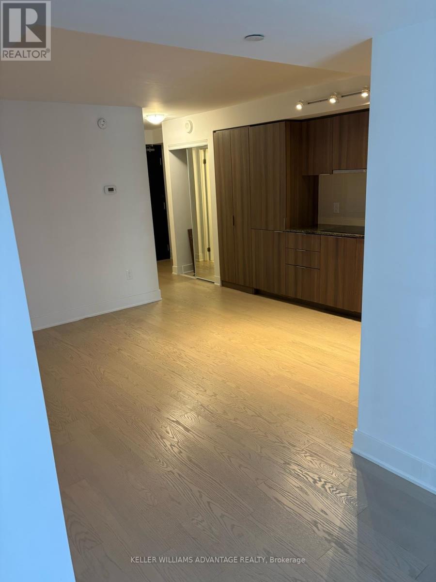 1218 - 955 Bay Street, Toronto, Ontario  M5S 2A2 - Photo 6 - C13537744
