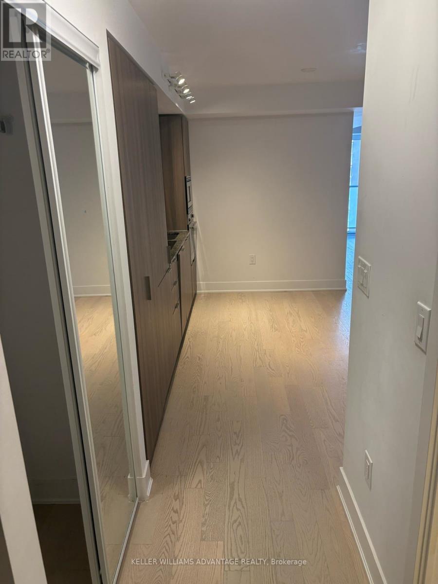 1218 - 955 Bay Street, Toronto, Ontario  M5S 2A2 - Photo 8 - C13537744