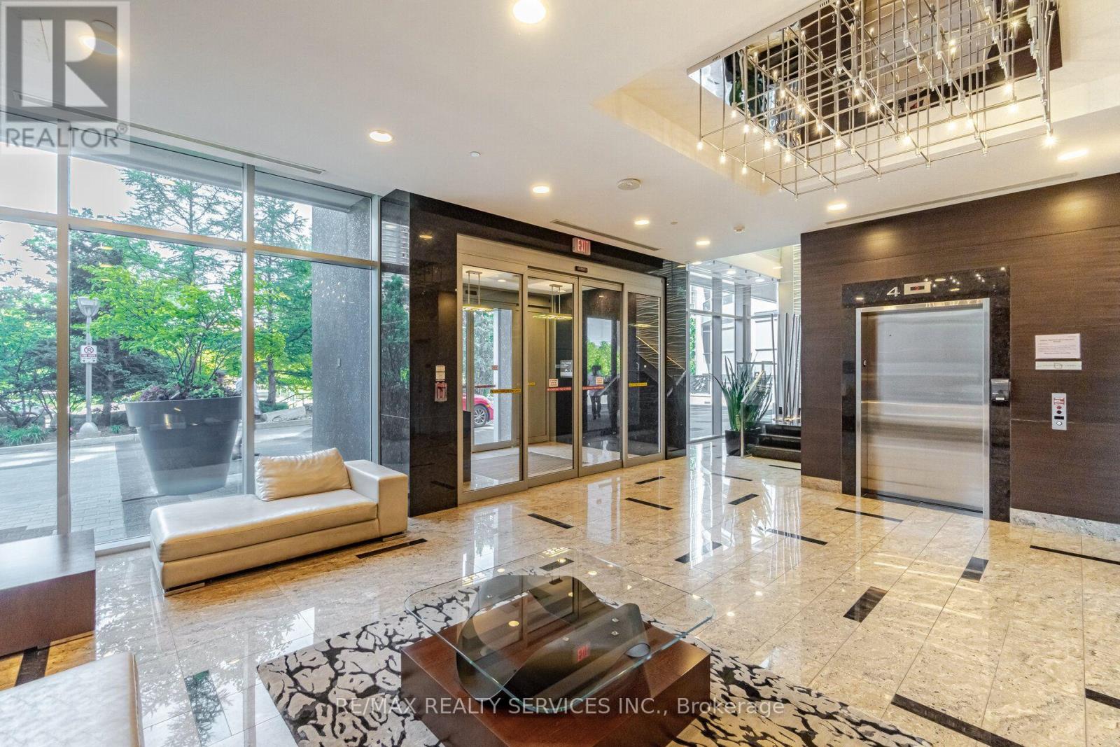 206 - 151 Village Green Square, Toronto, Ontario  M1S 0K5 - Photo 4 - E13529958