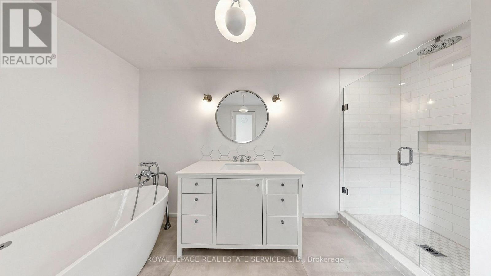 255 Oakwood Crescent, Oakville, Ontario L6K 3M7 - Photo 21 - W13542292