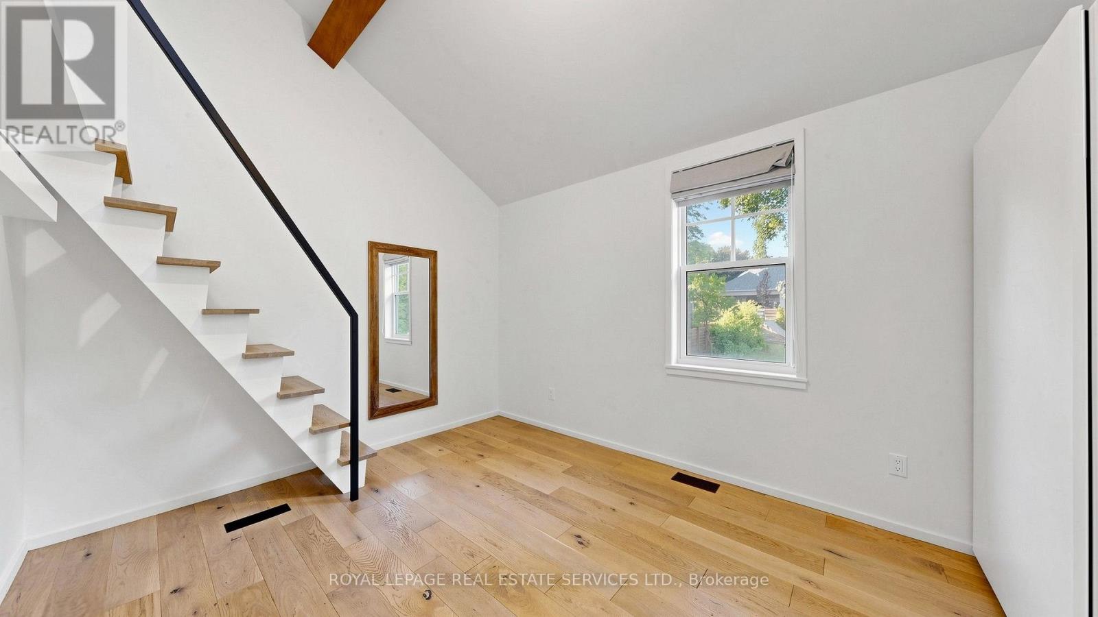255 Oakwood Crescent, Oakville, Ontario L6K 3M7 - Photo 25 - W13542292