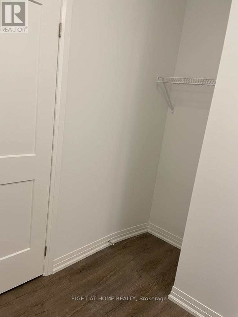 201 - 3265 Carding Mill Trail, Oakville, Ontario L6M 5P7 - Photo 10 - W13542360