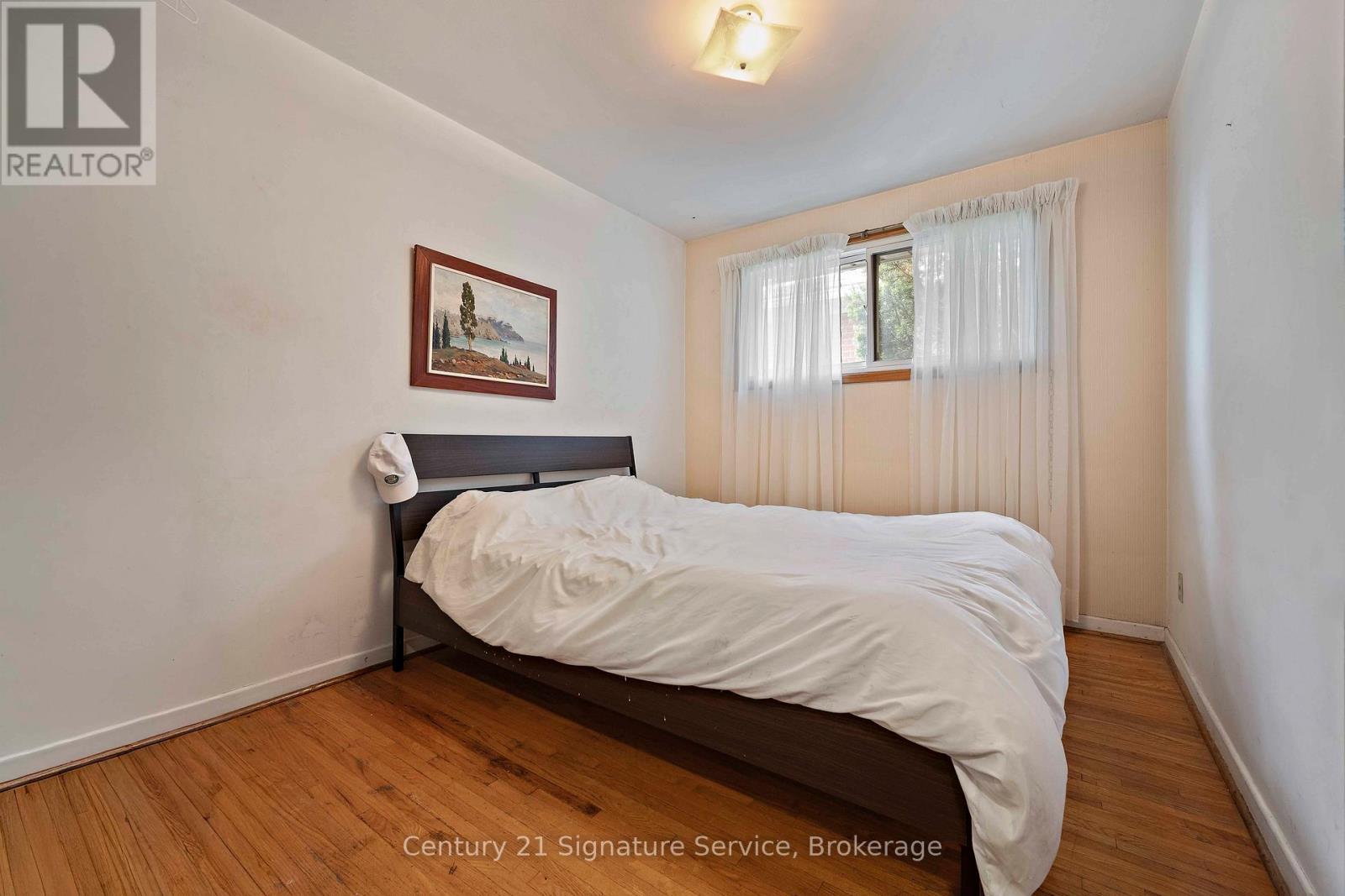 2150 Greenhurst Avenue, Mississauga, Ontario L4X 1J6 - Photo 13 - W13542372